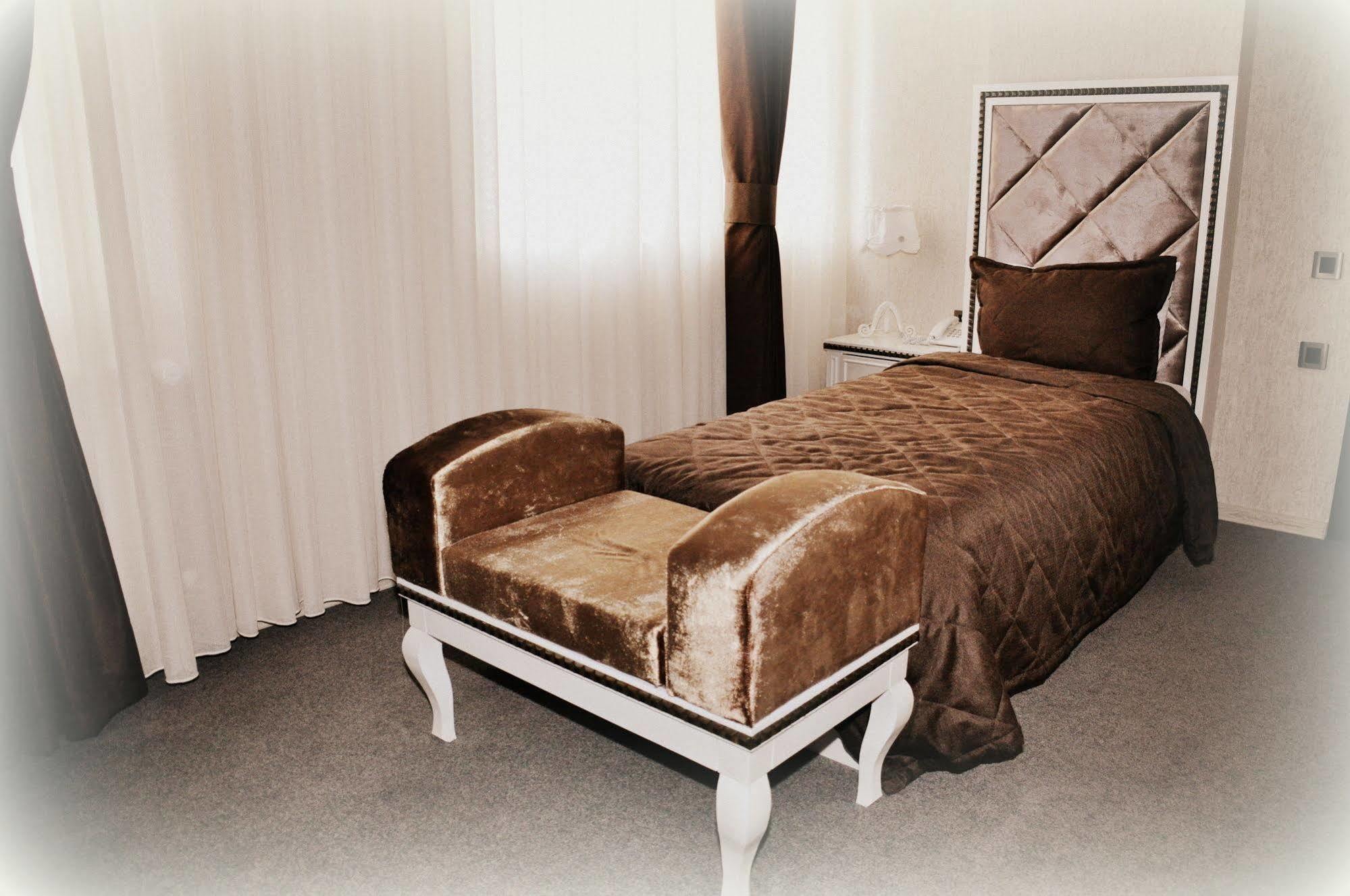 Maestro Hotel Baky Esterno foto